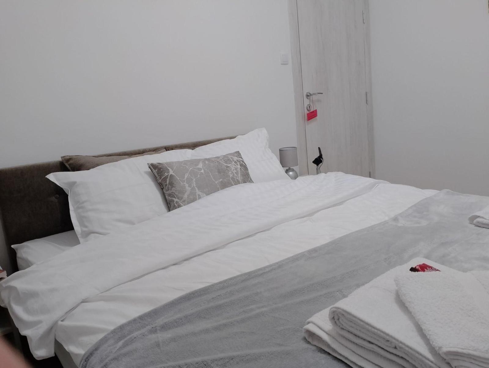 Apartman Dve Lipe Palić Zewnętrze zdjęcie