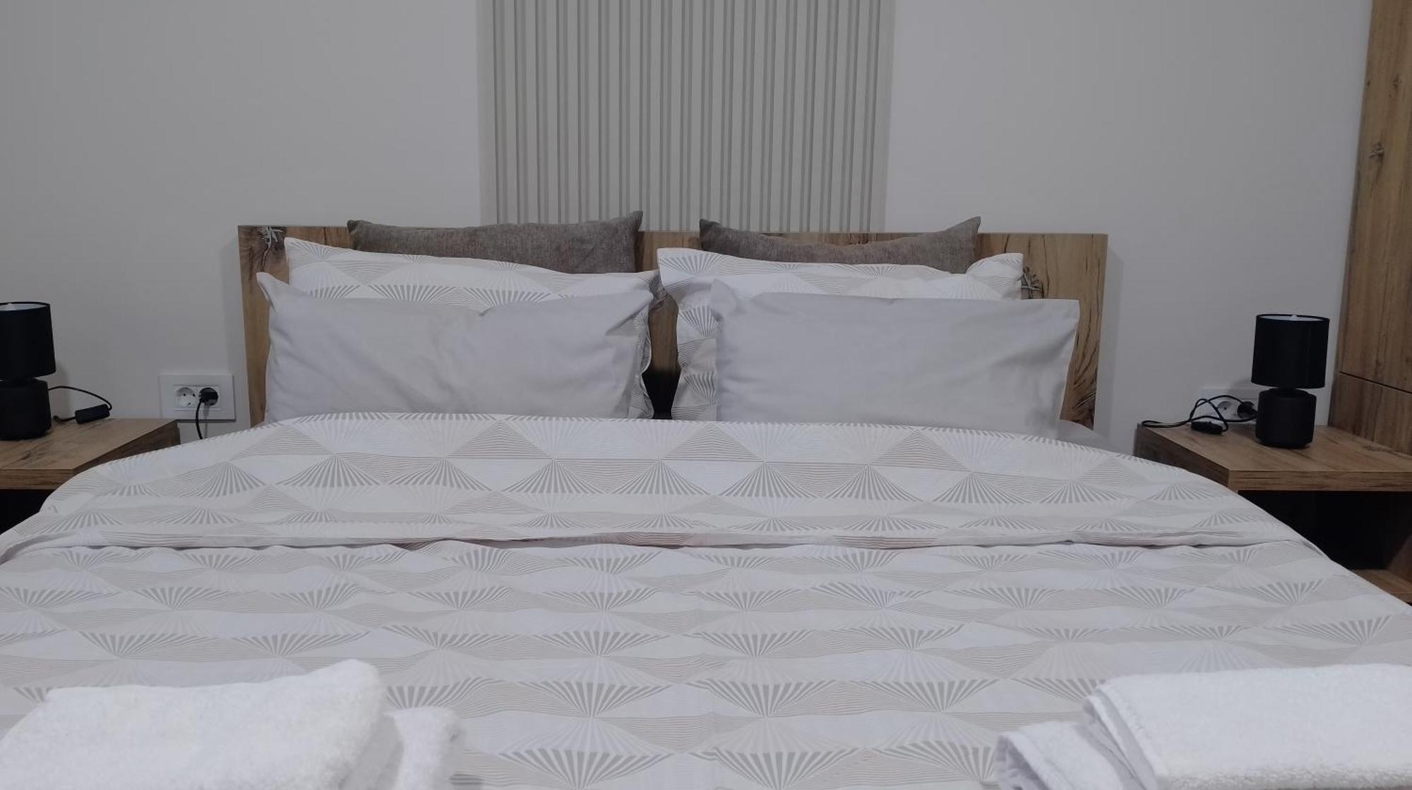 Apartman Dve Lipe Palić Zewnętrze zdjęcie