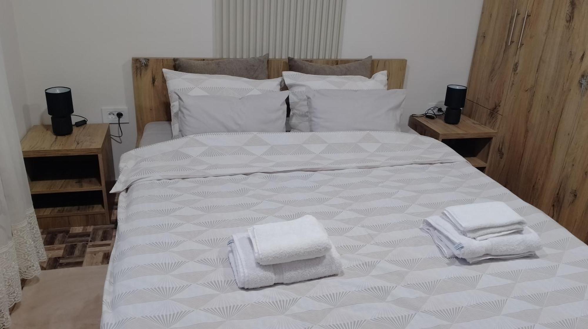 Apartman Dve Lipe Palić Zewnętrze zdjęcie
